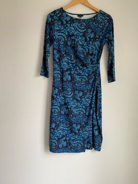 Talbots Effortless Jersey Faux Wrap Dress paisley print blue size small NWT